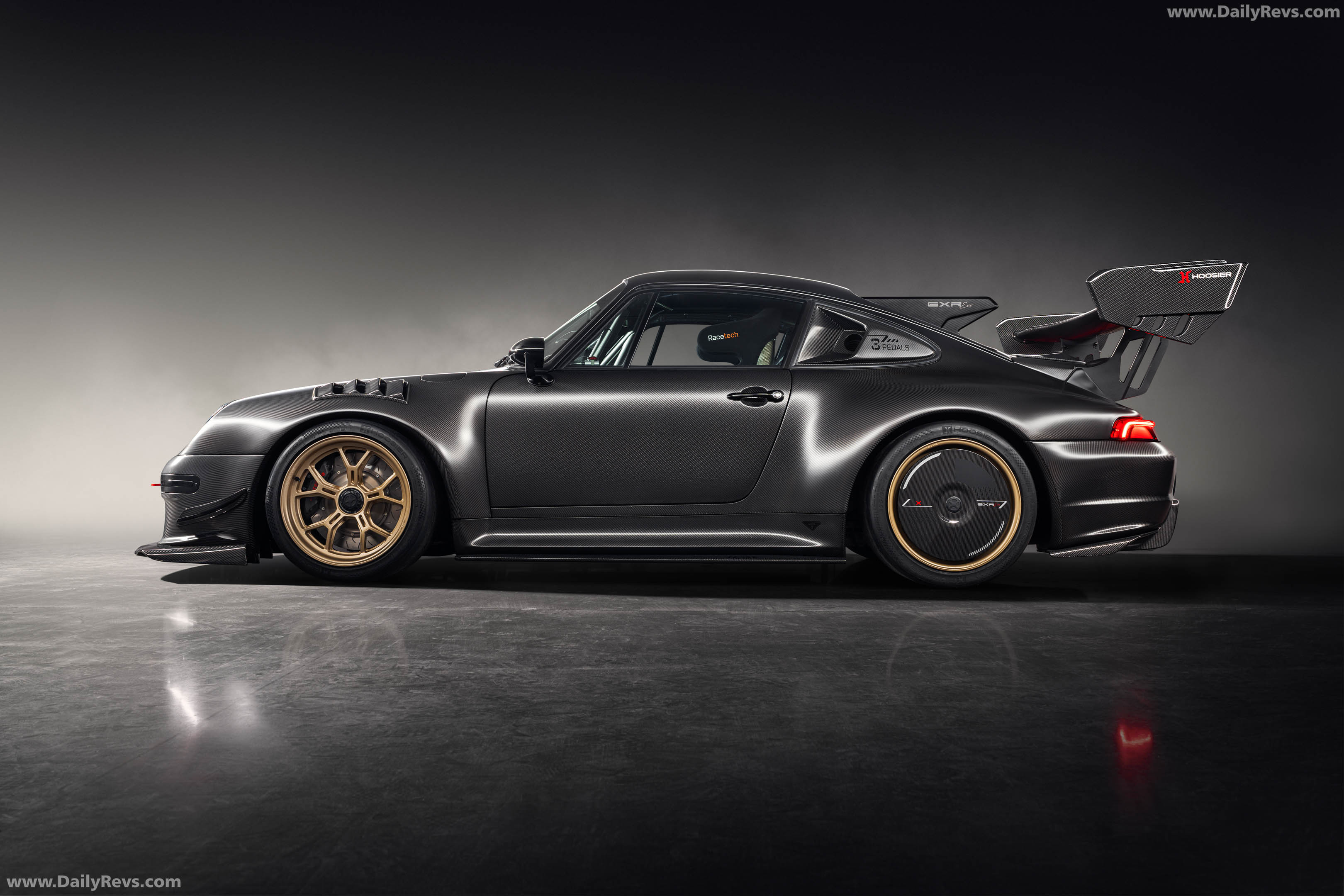 2027 Gunther Werks GXR-Evo Side View